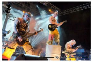 Les Diables de la garrigue en concert à la Feria de Béziers