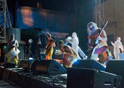 Les Diables de la garrigue en concert à la Feria de Béziers